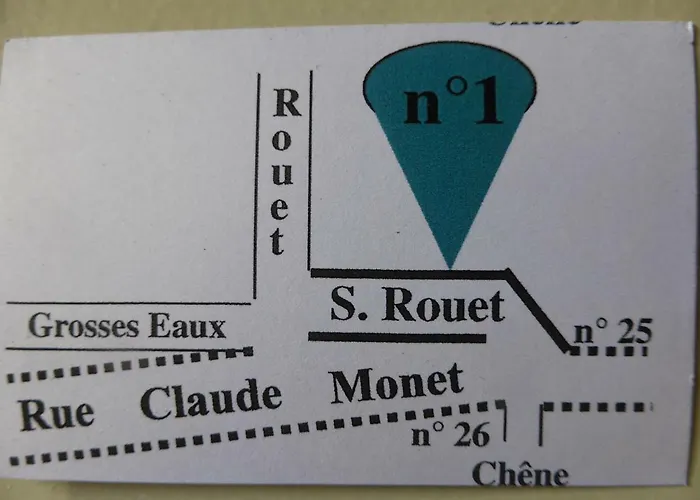 Les Buissonnets Bed & Breakfast 3*